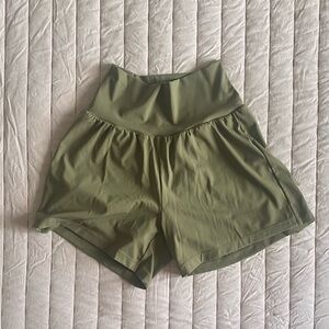 HALARA High Waist Olive Shorts